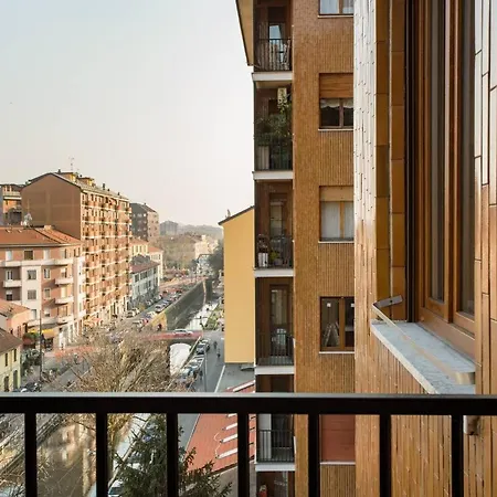 Una Stanza Silenziosa Nel Cuore Dei Navigli Alloggio in famiglia Milano